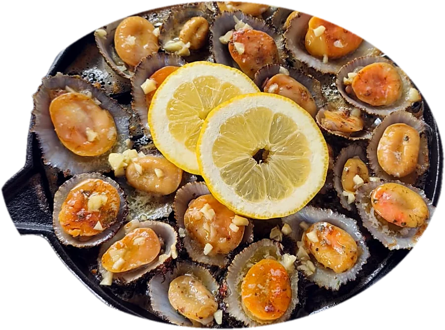 Lapas grelhadas na frigideira com alho e limão